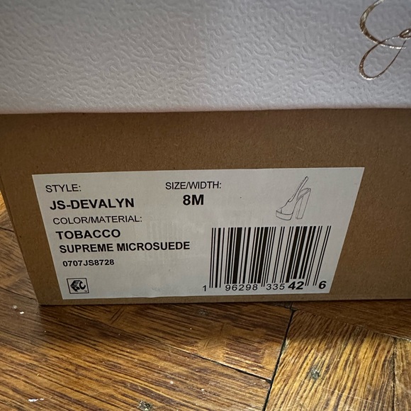 NWOT- Devalyn Slingback Platform Sandal Heeled. Size 8M in color Tobacco - Picture 10 of 12